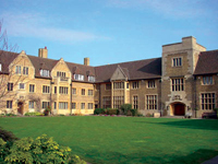 Bellerbys College